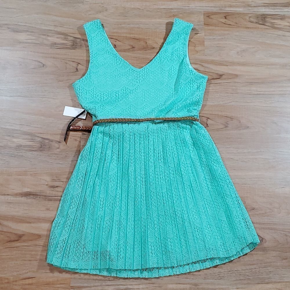 🔸️NWT As U Wish Mint Lace Belted Sleeveless Dress Medium - Picture 3 of 11